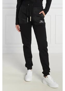 Aeronautica Militare Spodnie dresowe | Regular Fit ze sklepu Gomez Fashion Store w kategorii Spodnie damskie - zdjęcie 172979548