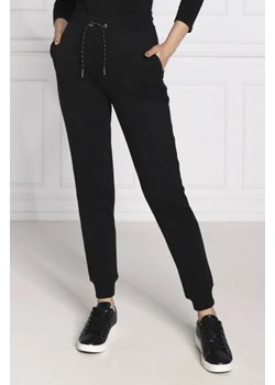 Armani Exchange Spodnie dresowe | Regular Fit ze sklepu Gomez Fashion Store w kategorii Spodnie damskie - zdjęcie 172980056