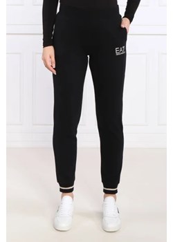 EA7 Spodnie dresowe | Slim Fit ze sklepu Gomez Fashion Store w kategorii Spodnie damskie - zdjęcie 172980995