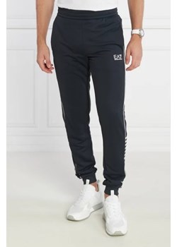 EA7 Spodnie dresowe | Regular Fit ze sklepu Gomez Fashion Store w kategorii Spodnie męskie - zdjęcie 172981257