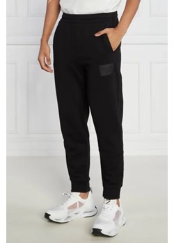 Armani Exchange Spodnie dresowe | Regular Fit ze sklepu Gomez Fashion Store w kategorii Spodnie męskie - zdjęcie 172982245