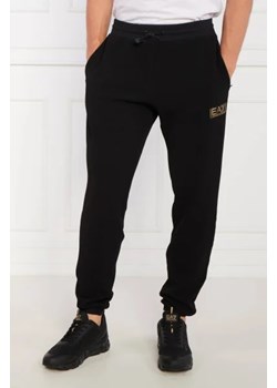 EA7 Spodnie dresowe | Regular Fit ze sklepu Gomez Fashion Store w kategorii Spodnie męskie - zdjęcie 172982998
