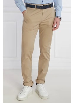 Tommy Hilfiger Spodnie chino CORE BLEECKER 1985 | Slim Fit ze sklepu Gomez Fashion Store w kategorii Spodnie męskie - zdjęcie 172984409