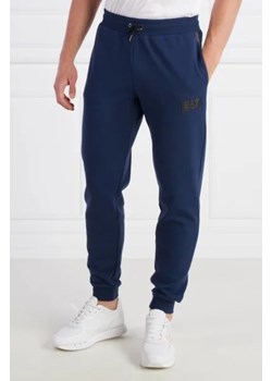 EA7 Spodnie dresowe | Regular Fit ze sklepu Gomez Fashion Store w kategorii Spodnie męskie - zdjęcie 172985048