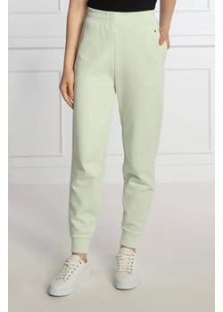 Tommy Hilfiger Spodnie dresowe | Relaxed fit ze sklepu Gomez Fashion Store w kategorii Spodnie damskie - zdjęcie 172985586