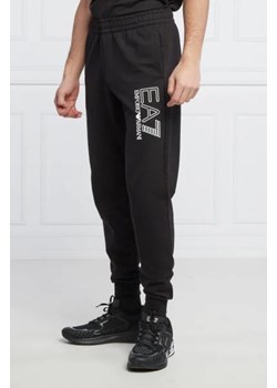 EA7 Spodnie dresowe | Regular Fit ze sklepu Gomez Fashion Store w kategorii Spodnie męskie - zdjęcie 172985687