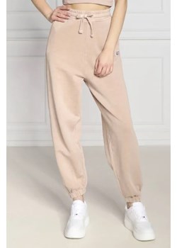Tommy Jeans Spodnie dresowe TIMELESS 1 WASHED | Relaxed fit ze sklepu Gomez Fashion Store w kategorii Spodnie damskie - zdjęcie 172986199