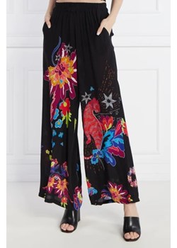 Desigual Spodnie JUNJLY | Loose fit ze sklepu Gomez Fashion Store w kategorii Spodnie damskie - zdjęcie 172986915