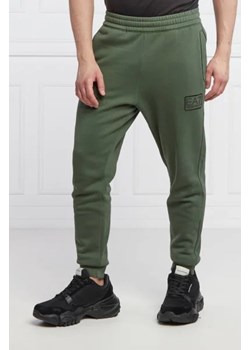 EA7 Spodnie dresowe | Regular Fit ze sklepu Gomez Fashion Store w kategorii Spodnie męskie - zdjęcie 172987437