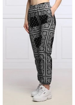 Champion Spodnie dresowe | Custom fit ze sklepu Gomez Fashion Store w kategorii Spodnie damskie - zdjęcie 172987927