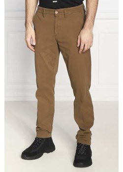 BOSS ORANGE Spodnie chino Schino Taber | Tapered fit ze sklepu Gomez Fashion Store w kategorii Spodnie męskie - zdjęcie 172988448