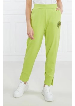 Armani Exchange Spodnie | Regular Fit ze sklepu Gomez Fashion Store w kategorii Spodnie damskie - zdjęcie 172990518