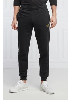 EA7 Spodnie dresowe | Regular Fit ze sklepu Gomez Fashion Store w kategorii Spodnie męskie - zdjęcie 172990535