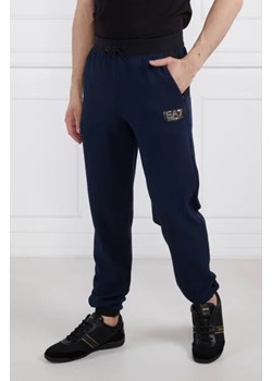 EA7 Spodnie dresowe | Regular Fit ze sklepu Gomez Fashion Store w kategorii Spodnie męskie - zdjęcie 172991835
