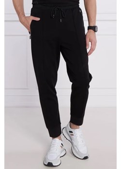 BOSS GREEN Spodnie dresowe Hadiko Mirror | Regular Fit ze sklepu Gomez Fashion Store w kategorii Spodnie męskie - zdjęcie 172992078