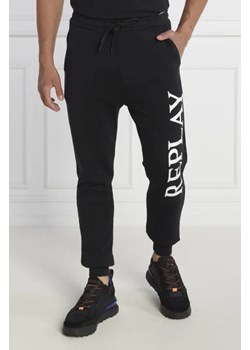 Replay Spodnie dresowe | Regular Fit ze sklepu Gomez Fashion Store w kategorii Spodnie męskie - zdjęcie 172992119