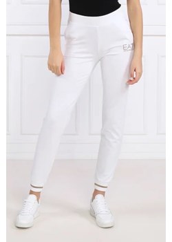 EA7 Spodnie dresowe | Slim Fit ze sklepu Gomez Fashion Store w kategorii Spodnie damskie - zdjęcie 172995747