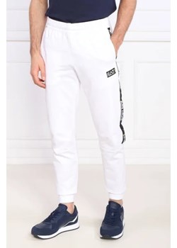 EA7 Spodnie dresowe | Regular Fit ze sklepu Gomez Fashion Store w kategorii Spodnie męskie - zdjęcie 172996297