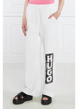 HUGO Spodnie dresowe Nasuede | Loose fit ze sklepu Gomez Fashion Store w kategorii Spodnie damskie - zdjęcie 172996307
