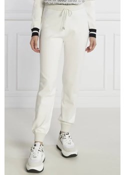 Liu Jo Sport Spodnie dresowe | Regular Fit ze sklepu Gomez Fashion Store w kategorii Spodnie damskie - zdjęcie 172996386