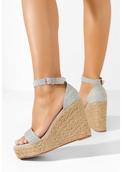 Niebieskie sandały na koturnie Siarra ze sklepu Zapatos w kategorii Espadryle damskie - zdjęcie 173001338