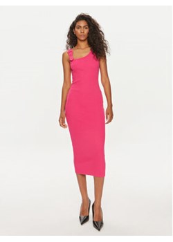 Versace Jeans Couture Sukienka letnia 76HAO947 Różowy Slim Fit ze sklepu MODIVO w kategorii Sukienki - zdjęcie 173010769