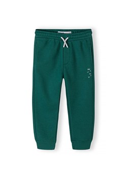 Zielone dresowe spodnie regular dla chłopca ze sklepu 5.10.15 w kategorii Spodnie chłopięce - zdjęcie 173013289