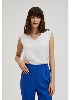 Koszula z falbaną na ramionach biała ze sklepu Moodo.pl w kategorii Bluzki damskie - zdjęcie 173014879