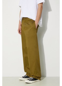 Maison Kitsuné spodnie bawełniane Relaxed Chino kolor zielony proste MM01106WW0078 ze sklepu PRM w kategorii Spodnie męskie - zdjęcie 173015545