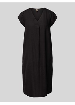 Sukienka o długości do kolan z dekoltem w serek model ‘Ina’ ze sklepu Peek&Cloppenburg  w kategorii Sukienki - zdjęcie 173015678