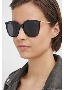 VOGUE okulary przeciwsłoneczne damskie kolor czarny 0VO5564S ze sklepu ANSWEAR.com w kategorii Okulary przeciwsłoneczne damskie - zdjęcie 173021097