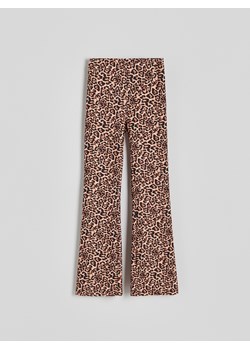 Reserved - Spodnie z nadrukiem zwierzęcym - wielobarwny ze sklepu Reserved w kategorii Spodnie damskie - zdjęcie 173022878