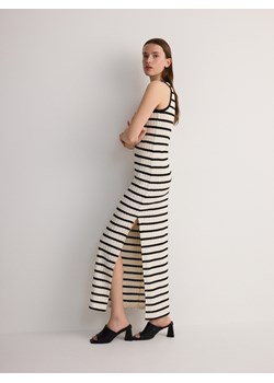 Reserved - Strukturalna sukienka w paski - wielobarwny ze sklepu Reserved w kategorii Sukienki - zdjęcie 173028096