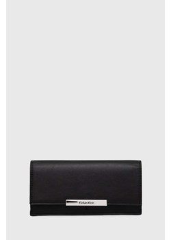 Calvin Klein portfel damski kolor czarny K60K612190 ze sklepu ANSWEAR.com w kategorii Portfele damskie - zdjęcie 173122989