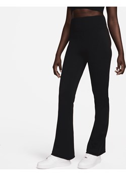 Damskie przylegające spodnie z wysokim stanem i rozszerzanymi nogawkami Nike Sportswear Chill Knit - Czerń ze sklepu Nike poland w kategorii Spodnie damskie - zdjęcie 173134637
