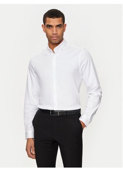 Calvin Klein Koszula K10K113339 Biały Slim Fit ze sklepu MODIVO w kategorii Koszule męskie - zdjęcie 173138357
