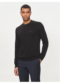Calvin Klein Sweter K10K113549 Czarny Regular Fit ze sklepu MODIVO w kategorii T-shirty męskie - zdjęcie 173138518