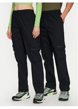 Rains Spodnie materiałowe Tomar Pants Regular 19300 Czarny Regular Fit ze sklepu MODIVO w kategorii Spodnie damskie - zdjęcie 173138606