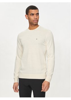 Calvin Klein Sweter K10K113549 Beżowy Regular Fit ze sklepu MODIVO w kategorii T-shirty męskie - zdjęcie 173138629