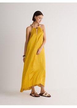 Reserved - Sukienka maxi z dekoltem halter - musztardowy ze sklepu Reserved w kategorii Sukienki - zdjęcie 173153907