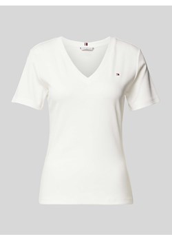 T-shirt o kroju slim fit z wyhaftowanym logo model ‘CODY’ ze sklepu Peek&Cloppenburg  w kategorii Bluzki damskie - zdjęcie 173154585
