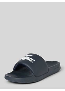 Sandały z nadrukiem z logo model ‘Croco 1.0’ ze sklepu Peek&Cloppenburg  w kategorii Klapki męskie - zdjęcie 173278746
