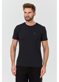 GUESS Czarny t-shirt New Tech Str T, Wybierz rozmiar XXL ze sklepu outfit.pl w kategorii T-shirty męskie - zdjęcie 173284345