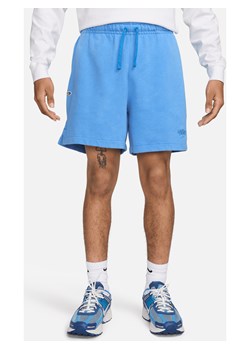 Męskie swobodne spodenki z dzianiny dresowej Nike Club Fleece - Niebieski ze sklepu Nike poland w kategorii Spodenki męskie - zdjęcie 173289339