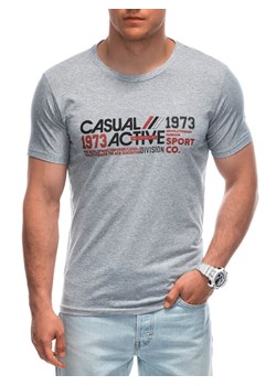 T-shirt męski z nadrukiem 1962S - szary ze sklepu Edoti w kategorii T-shirty męskie - zdjęcie 173291016