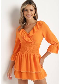 Pomarańczowa Sukienka z Kopertowym Dekoltem i Gumką w Pasie Ozdobiona Falbanką Tesalie ze sklepu Born2be Odzież w kategorii Sukienki - zdjęcie 173301269