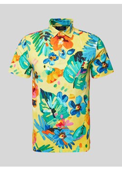 Koszulka polo o kroju slim fit z wzorem na całej powierzchni ze sklepu Peek&Cloppenburg  w kategorii T-shirty męskie - zdjęcie 173302115