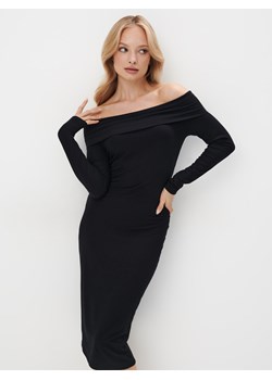 Mohito - Dzianinowa czarna sukienka midi - czarny ze sklepu Mohito w kategorii Sukienki - zdjęcie 173302766