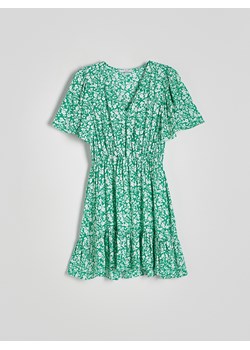 Reserved - Sukienka z wiskozy - zielony ze sklepu Reserved w kategorii Sukienki - zdjęcie 173303268