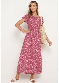 Ciemnoróżowa Wiskozowa Sukienka Typu Hiszpanka z Gumką w Pasie w Drobne Kwiaty Luadia ze sklepu Born2be Odzież w kategorii Sukienki - zdjęcie 173305229